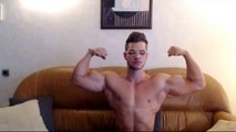 preview : 19 y/o  stud Darian flexes  first time ever  ÷ 10 minutes