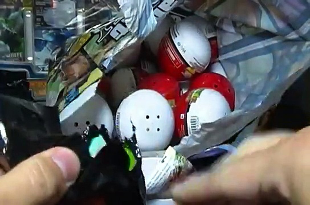 Pokemon Rumble U NFC Figures 24 Pokeball Opening (Sweet Pulls!!!!)