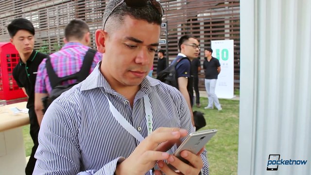 Oppo R7 Plus Unboxing_ _Huge_ first impression