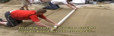 Screeding a paving laying course