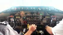 landing in cockpit view (MD-82)