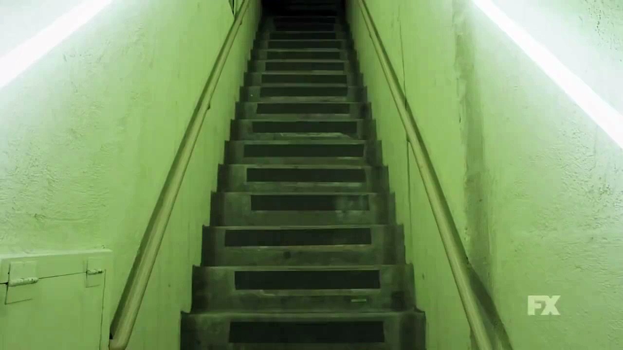American Horror Story Hotel - Saison 5 - Teaser #6 'Towhead' HD