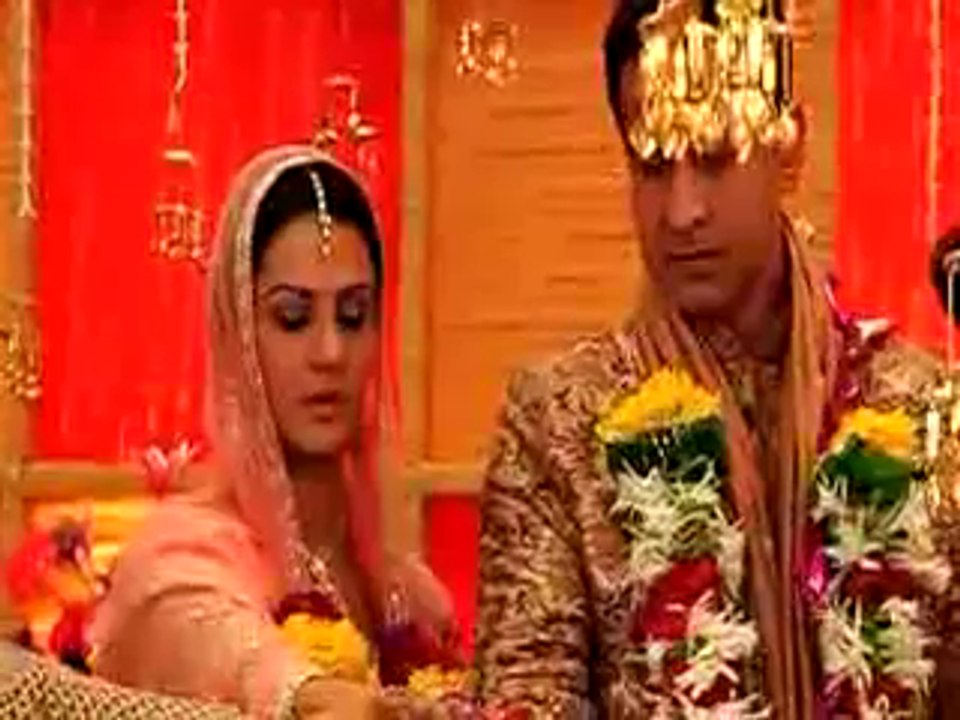 Neel Aur Ragini Ki Shaadi Mein Hua Hangama - 3 September 2015 - Itna Karo Na Mujhe Pyaar