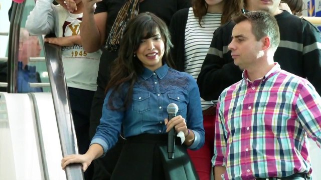 Indila showcase Espace Culturel E.Leclerc de Limoges