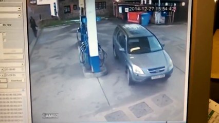 Эта женщина довела сотрудников заправки до истерики