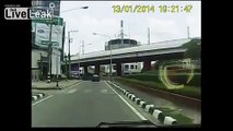 Thai Policeman Ninja Kicks a Runaway Criminal of His Motorbike.