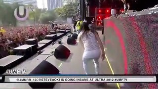 Steve Aoki Birthday Cake In Da Face x2 @ Ultra Music Festival 2012