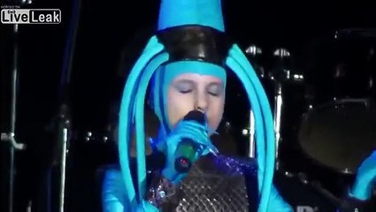 10-year-old girl sings Diva Plavalaguna song