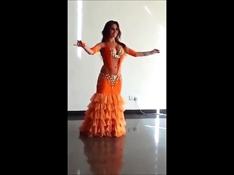 Armenian Belly dancer gets 6 months in prison for insulting Egyptian flag