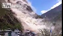 Video of rock slide caused by second earthquake in Nepal
