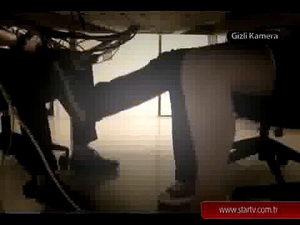 İş Görüşmesine Gelen Erkek Adaylara Gizli Kamera Şakası ww replikler eu