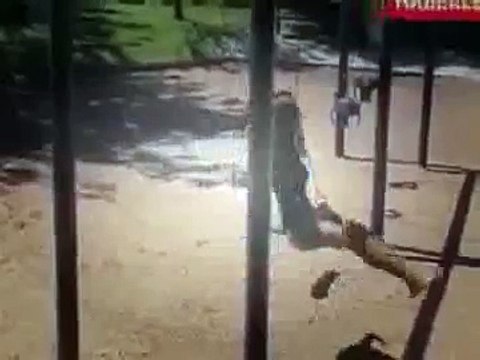 Sokakta Tanga Giyme Seksi Kamera Şakası