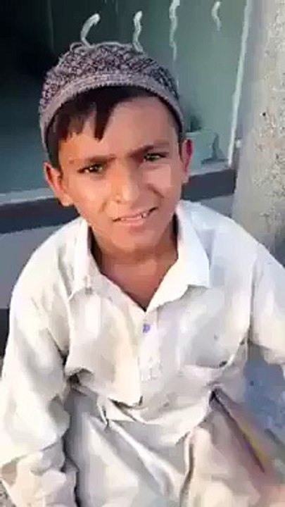 Amazing Pakistani Child Singing Sawan Aya Hai