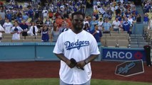 T-Pain chante l'hymne national sans auto-tune ... Stade des Dodgers de Los Angeles