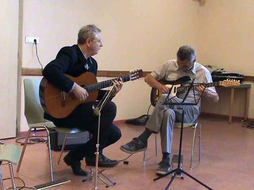 M2U02015 duo guitare classique et electrique, Blues avec improvisations, fête de la musique à Scy Chazelles le 21 06 201