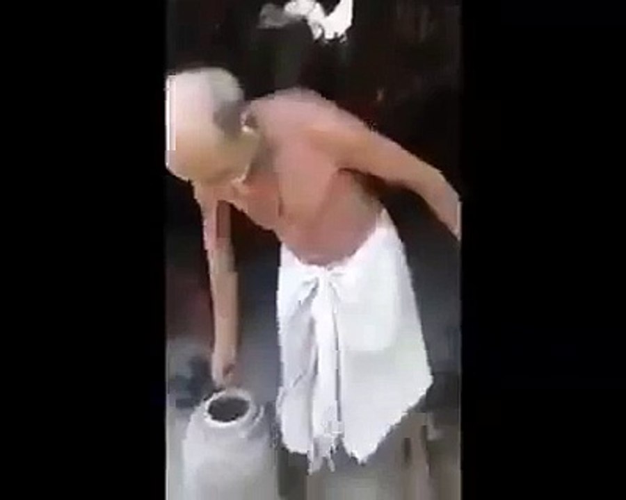 OMG!! Broken Arm Man...  Can't belive