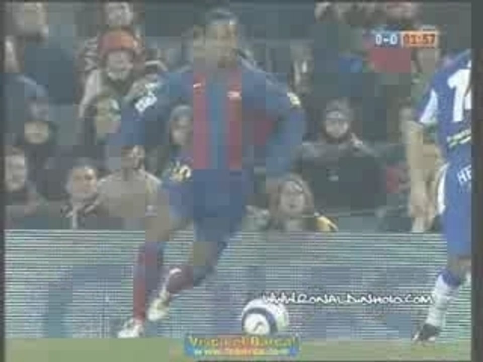 Dribbles : Ronaldinho contre L'Espanyol