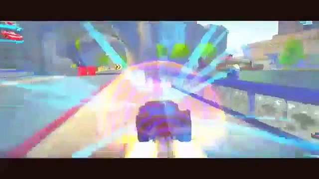 Disney Pixar Cars Lightning McQueen Cars 2 & his friends Tow Mater & Finn McMissile Drifts & Races !