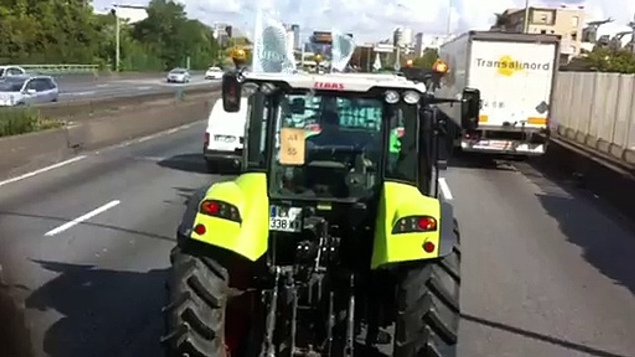 Arrivée des bus 49 sur le périphérique - Action paris 3 sept15
