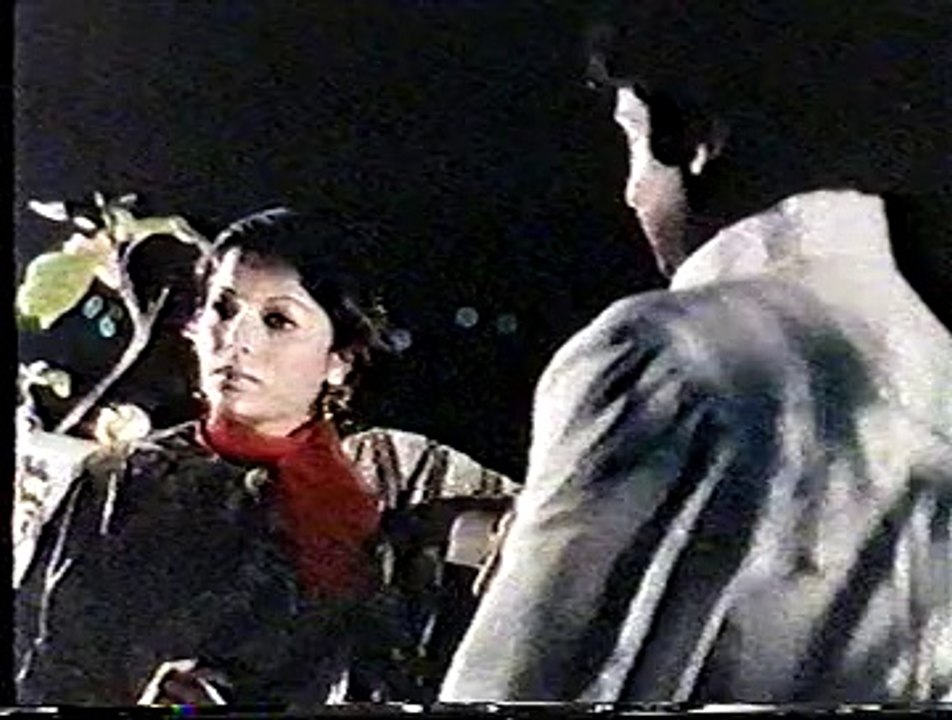 TU PASS HO TO YEH AHSAAS MUJH KO HOTA HAI - MAAZI HAAL MUSTAQBIL - MEHNAAZ ..... Shahid Lovers Circle