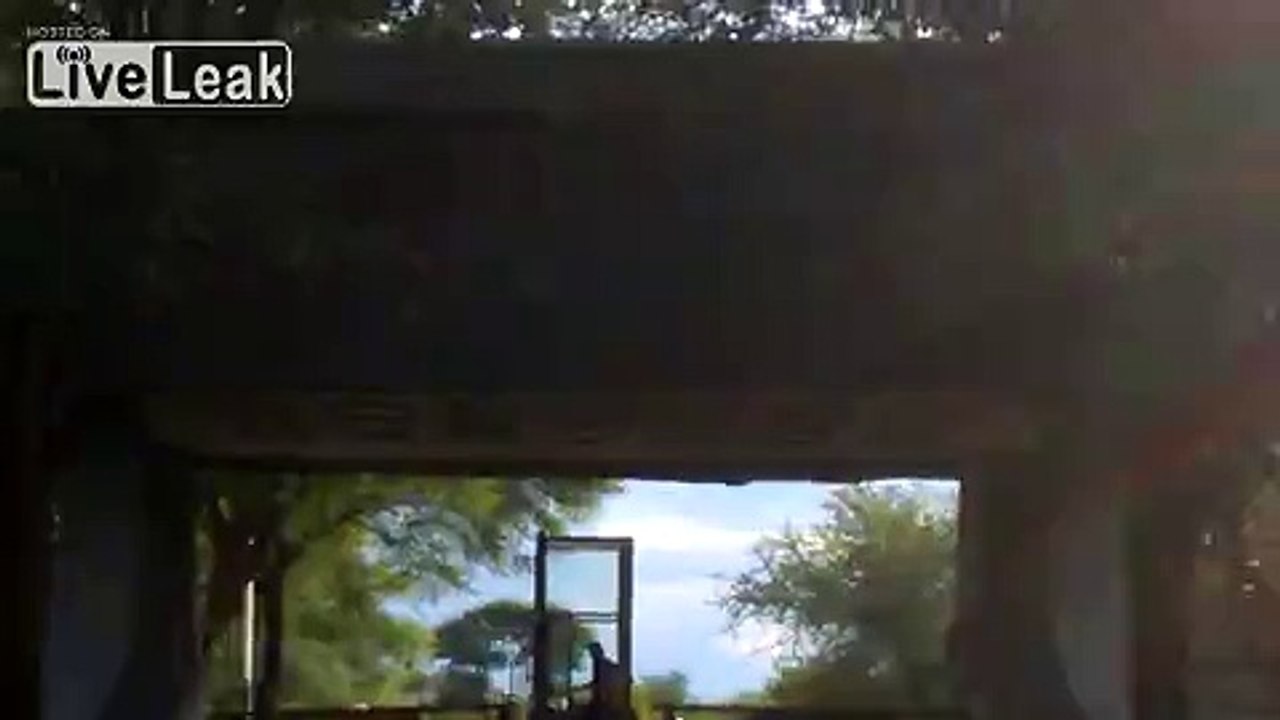 Dancing gate guard Zimbabwe
