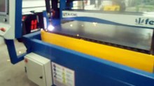 MESA ABSOLUTA de FEMCOR, HYPERTHERM MAXPRO200, CORTANDO 1/4"
