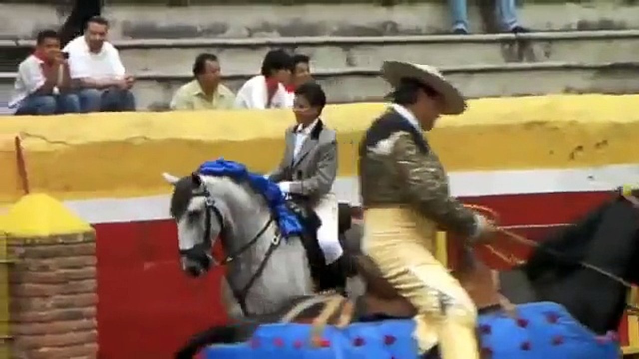Rejoneador EDUARDO RUBI Salvatierra Gto 26 de Sept 2009