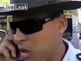 Dominican Man Slaps Cop