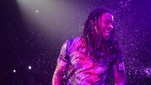 Rapper Waka Flocka Flame starts water fight with fans