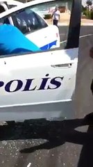 Polis arabasını taradılar