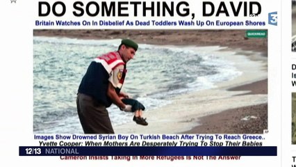 Migrants :  la photo de l'enfant retrouvé noyé atteint l'Europe