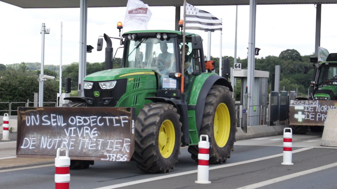 78 tracteurs venant de l'ouest font une halte au Mans