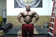 Bodybuilder Phil Heath Gym Posing
