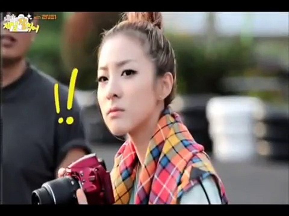2NE1 Funny Moments [ in Jeju and Philippines]