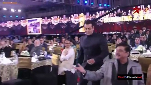 Shahrukh Khan, Salman Khan, Aamir Khan in 21 Years of Aap Ki Adaalat *HD* .. 7 DEC 2014