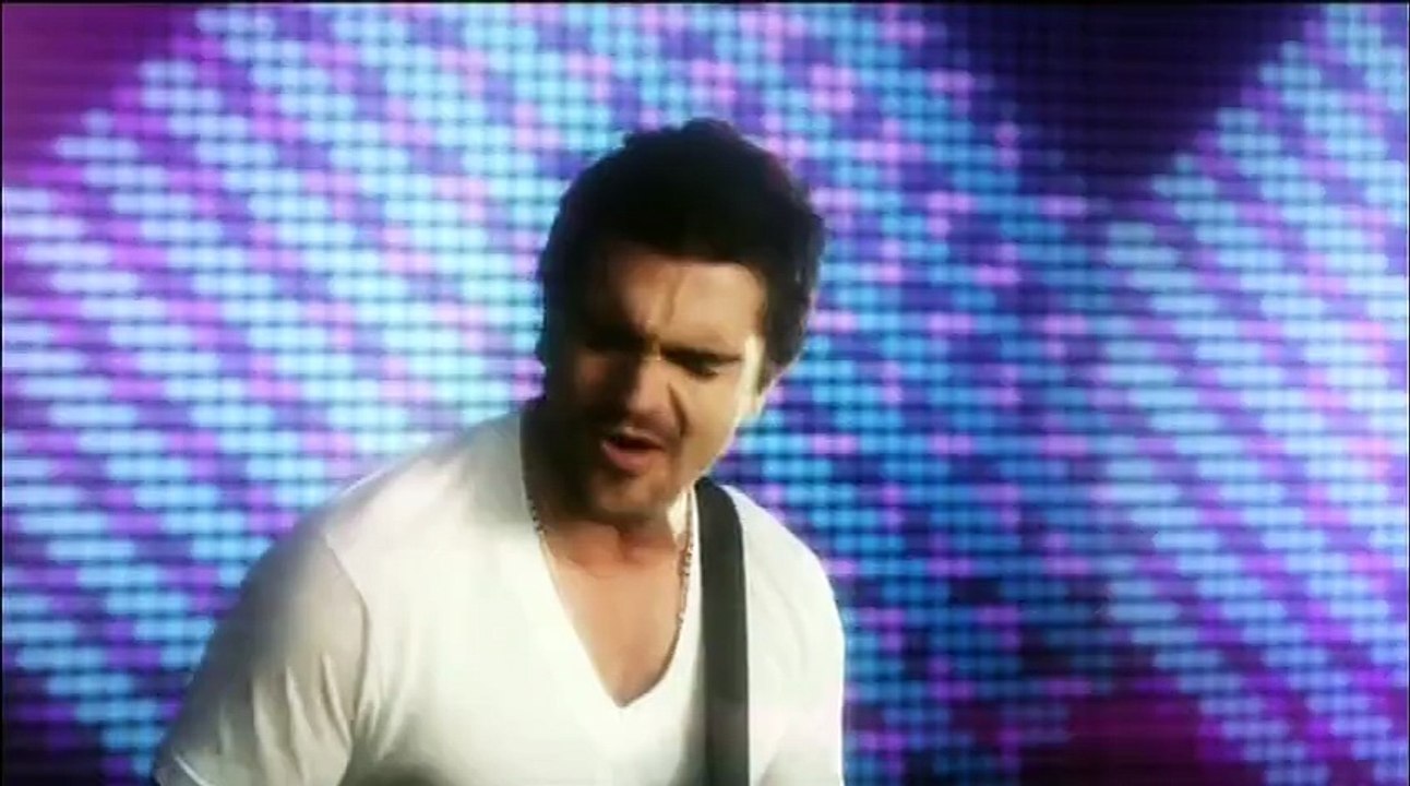 Juanes - Me Enamora