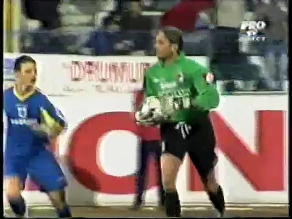 FCM BACAU - DINAMO   /2003- 2004/