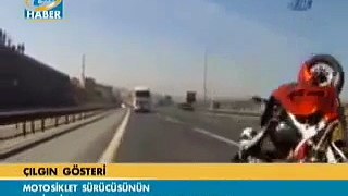 İstanbul'da Motosikletle ölüm oyunu