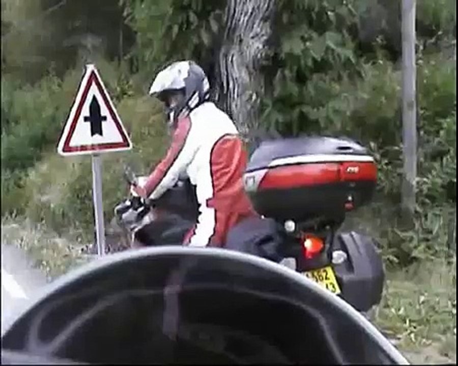 Yamaha 1100 BT Bulldog and BMW R1150R Rockster LOZERE