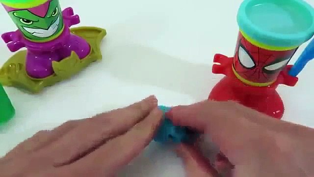 Play Doh CAN HEADS MARVEL Smashdown Hulk Featuring Iron Man, Spiderman, Venom, Captain America 2015