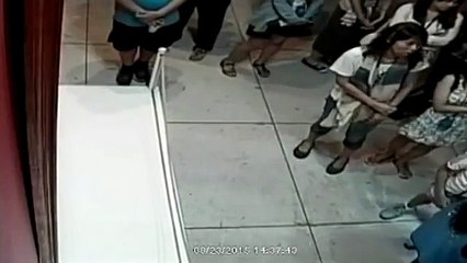 1.5 Milyon Dolarlık Tablonun İçine Eden Çocuk