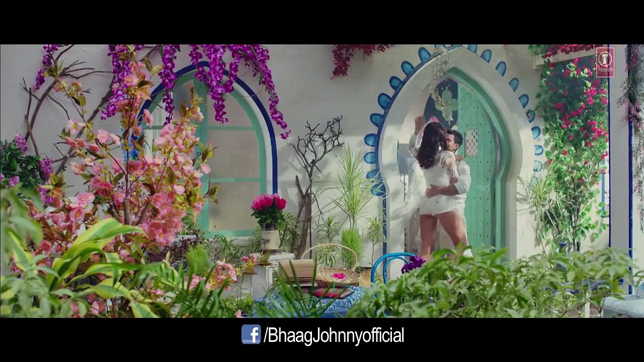Iss Qadar Pyar Hai - Official Video Song - Ankit Tiwari - Bhaag Johnny