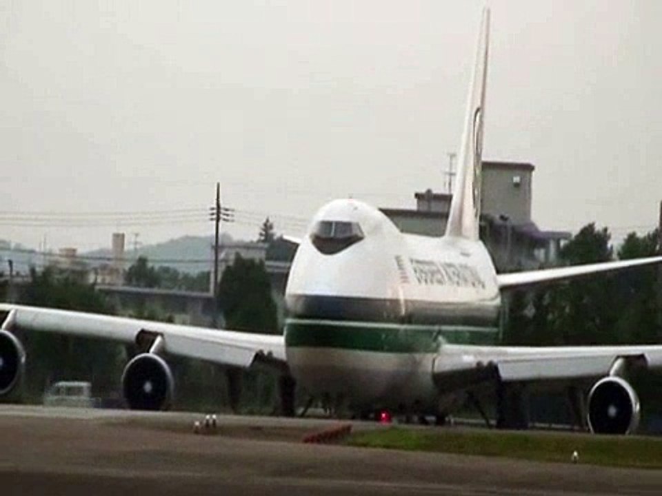 EVERGREEN INTERNATIONAL B747-100F at Yokota Air Base