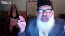 Randy Quaid is completely sane, everyone. No worries.