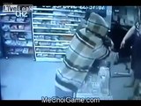 Robber gets pepper Sprayed and Spanked