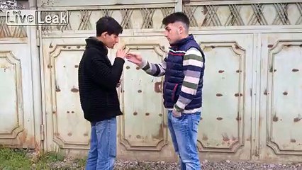 Hitting of spoon on the head by teeth and the deceived participant