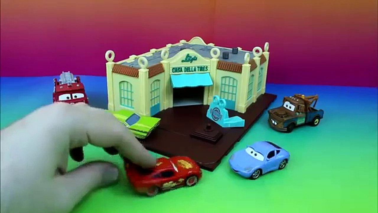 Disney Pixar Lightning McQueen & Sally go on a Yacht & meet Pirate Captain Hook a Shark Eats Him!