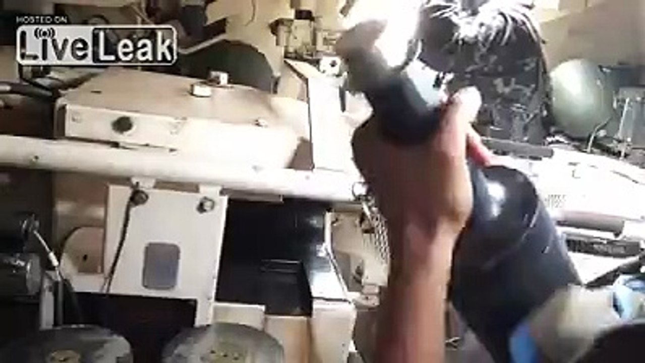 Taiwanese crew in Stingray AFV