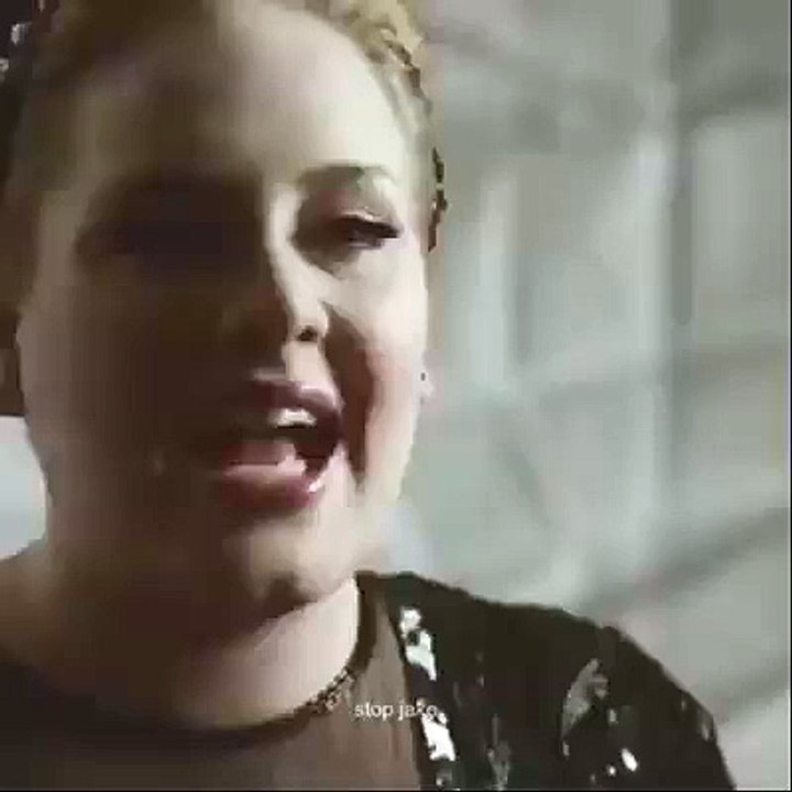 Adele it's on it again