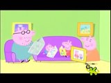 PEPPA PIG - Papai pendura uma foto - Português - Desenho Educativo Infantil Dublado